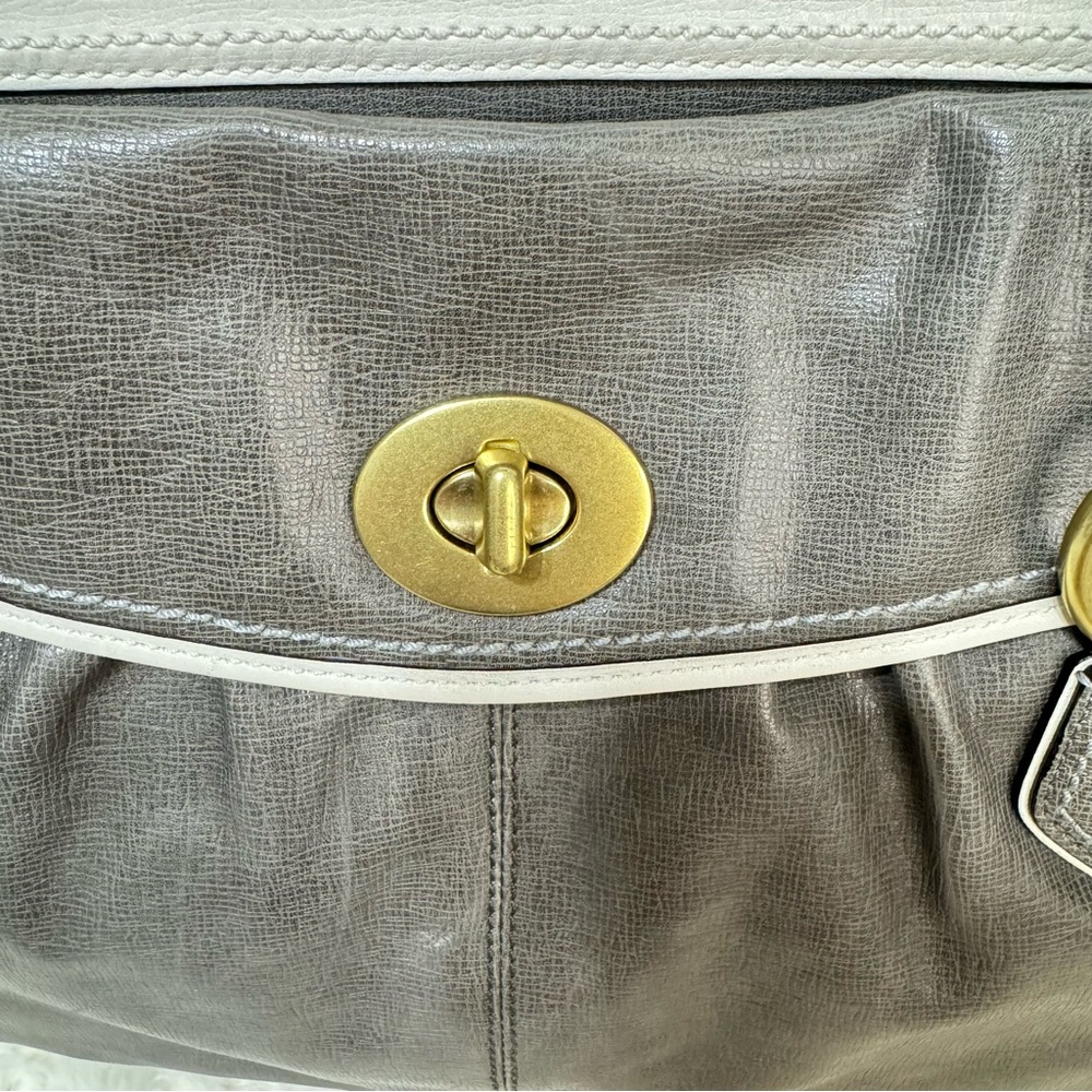 Coach Addison‎ Spectator Business Satchel - Picture 2 of 16